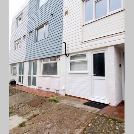 Pebbles Apartment By Air Premier Seaford Eksteriør bilde